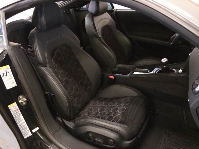 Custom Auto Seat 